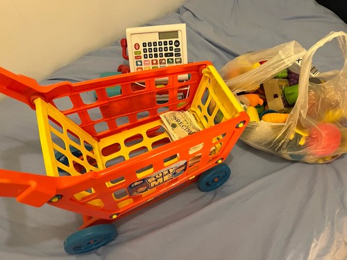 Play trolley food money - trolley,