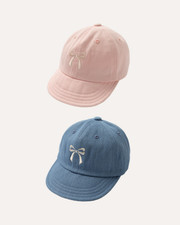 WHITE &HAT& CHILD TILL 6 YEARS